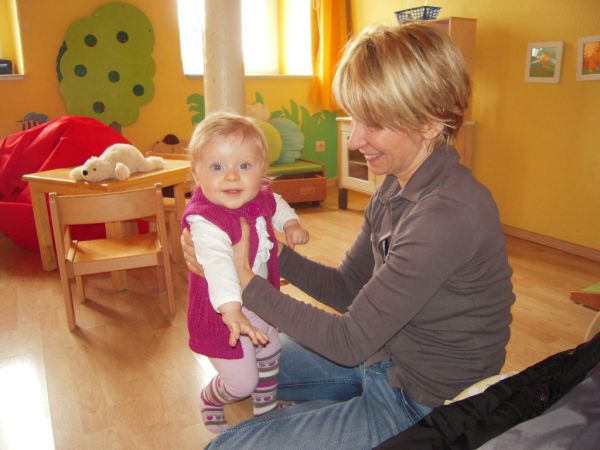 Mia beim Babytreff - 13.03.2012