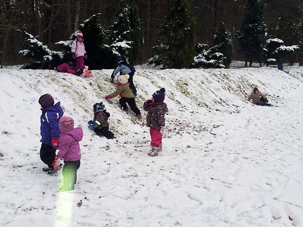 Winterfreu(n)de auf dem Sportplatz